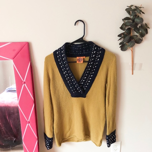 Tory Burch Sweaters - Tory Burch Cashmere Knit V Neck Sweater Size XS